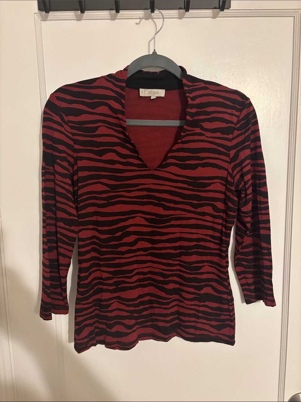 Hobbs Red & Black Zebra V-Neck Long Sleeve Top